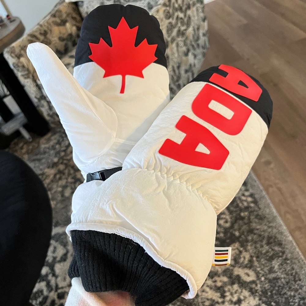 Hudson Bay team Canada unisex insulated ski mittens